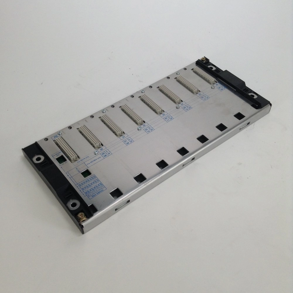 Schneider TSXRKY8 Non-extendable Rack - 8 Slots - IP20 for Single Rack Configuration